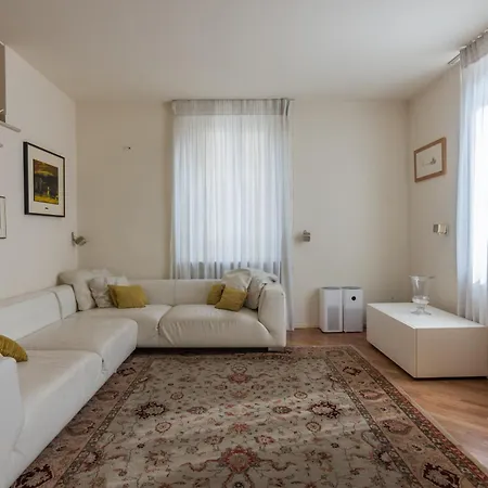 La Casa Di Lorena - Centro-mare Pésaro